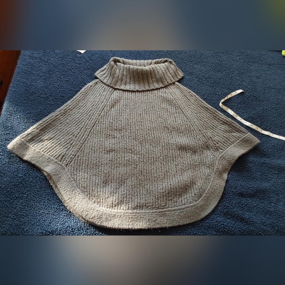 Loft wool turtleneck poncho XL